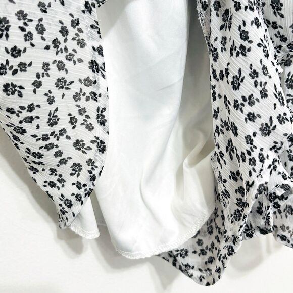 Altar'd State Floral Shorts Romper Sz Small Black White Elastic Waist w/Tie - Picture 6 of 8